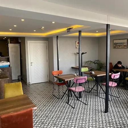 Tulip House 3*