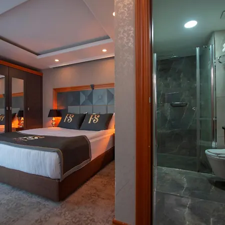 Four Seven Hotel