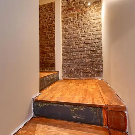 Brown 2 Mansion Oldcity Istanbul