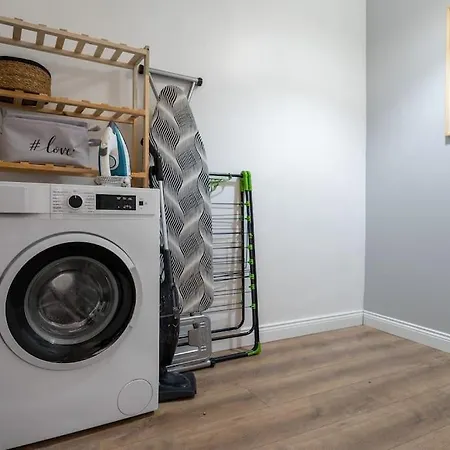 Apartment Luxury Scandinavian Design 2br Duplex Near Tomtom