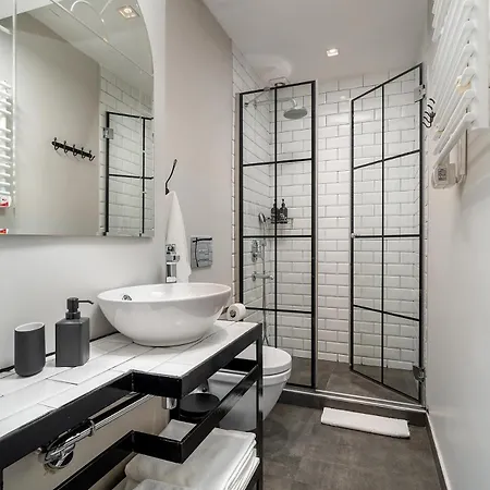 Urban Quarters - Tepebasi Apart Otel *
