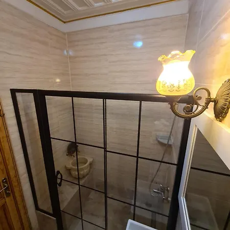 Hotel Kadikoey White House 3*