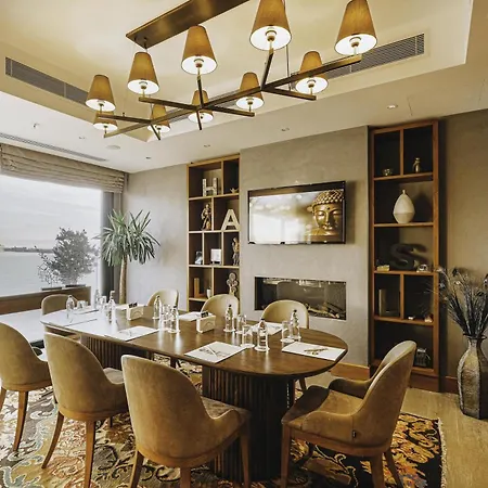 - Tuzla Bay By Ihg 4* Istanbulská provincie
