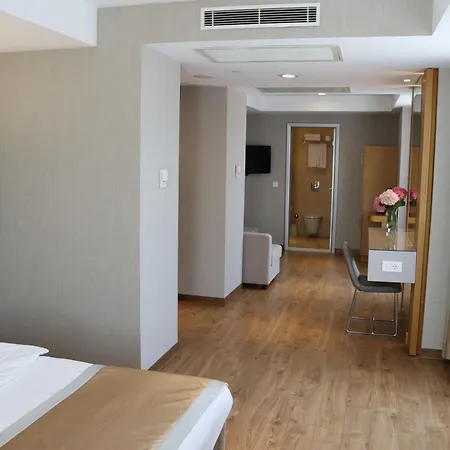 Riva Taksim Ξενοδοχείο 4*