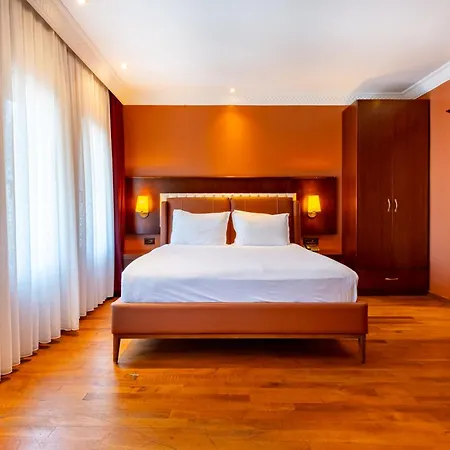 Hotel Mangana 4*