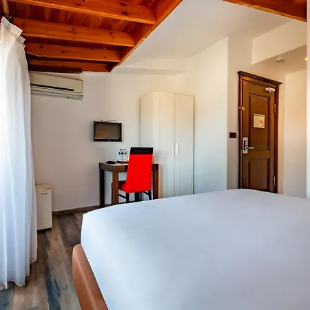 Hotel Mangana 4*