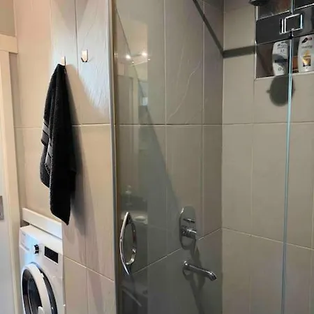 2br, 2ba, 2nd Floor Of Historical Building, Galata