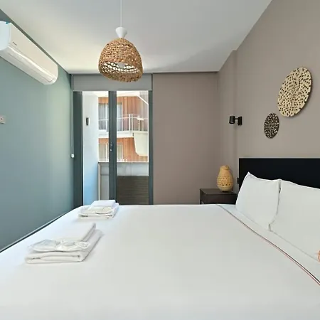 Modern Bright Newly Designed 2bed2bath Home! #216 * Istanbul