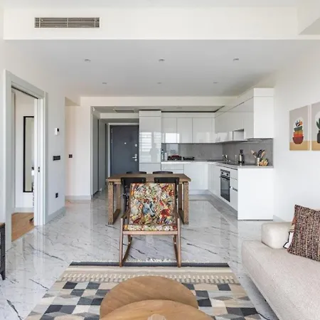 Gorgeous Modern 1bd Terrace Condopoolviews! #233