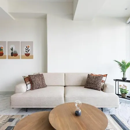 Gorgeous Modern 1bd Terrace Condopoolviews! #233 Istanbul