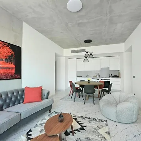 Bright Lovely Modern 2bd25 Poolgym! #220 度假居 *