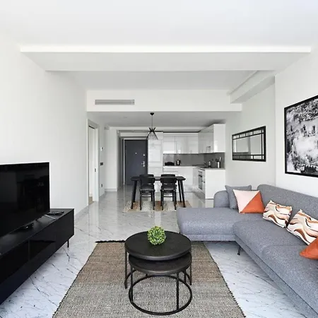 Holiday home Beautiful Modern 1bd Views W Poolgym! #223