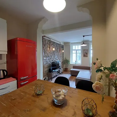 Apartament Stone Garden In The Heart Of The