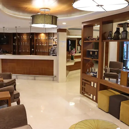 Ξενοδοχείο Riva Taksim 4*