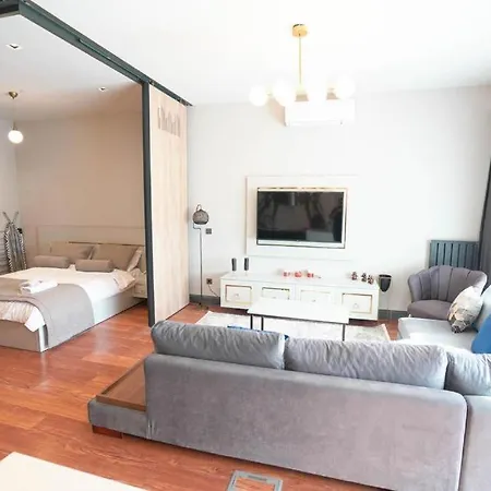 Apartment Pol *