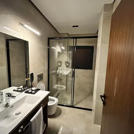 Apartment Pol *