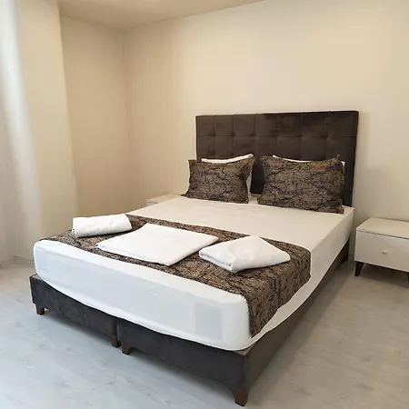 White Crown Ve Yaşam Merkezi Apart Otel *