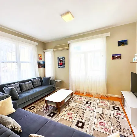 Apartmanhotel Hkn Large Four-bedroom House In A Location2 Isztambul