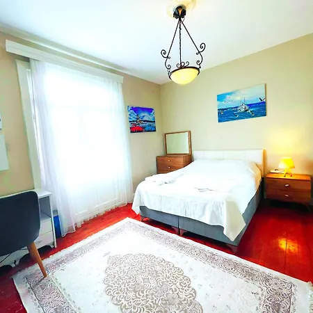 Apartmanhotel Hkn Large Four-bedroom House In A Location2 *