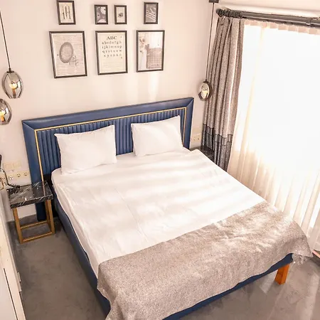 Corner Hot Hotel