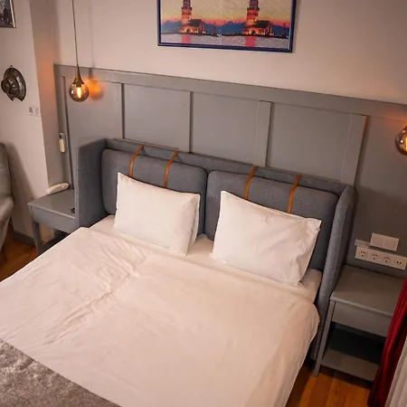 Corner Hot Hotel 3*