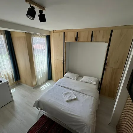 Hub Flats Hotel 4*