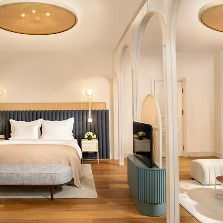 Hotel Ecole St. Pierre 4*