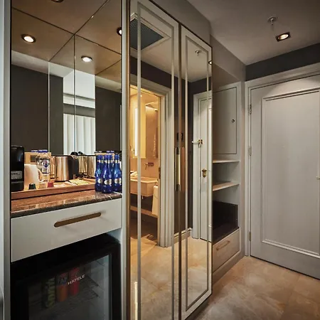 The Hotels, Galata Hotell 4*