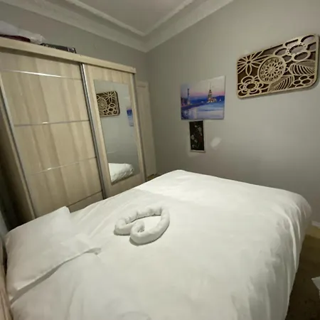 Kiremitli Deluxe Apartment
