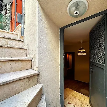 Triplex In Taksim Square With 4 Bedroom 빌라 이스탄불