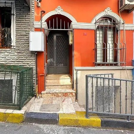빌라 Triplex In Taksim Square With 4 Bedroom