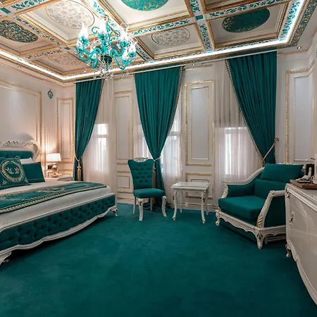 Hotel Seven Hills Palace & 4*