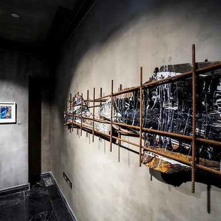 فندق Endless Art Hotel-special Category 2*