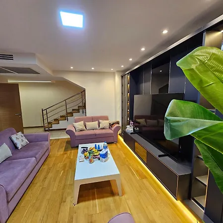 Taksim Perfect Residence, 3 Bedrooms, 140 M2, Pool Gym Sauna Access Apartment