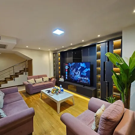 Taksim Perfect Residence, 3 Bedrooms, 140 M2, Pool Gym Sauna Access * Istanbul