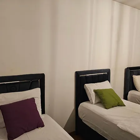 Taksim Perfect Residence, 3 Bedrooms, 140 M2, Pool Gym Sauna Access Apartment Istanbul