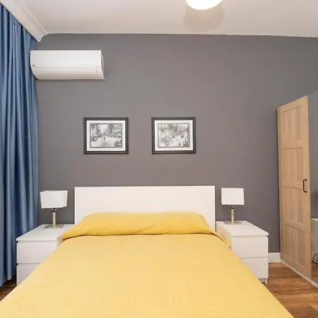 Trendy Waterfront With A Striking View Apartament Stambuł