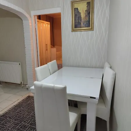 The Sweet Home1 Apartment *