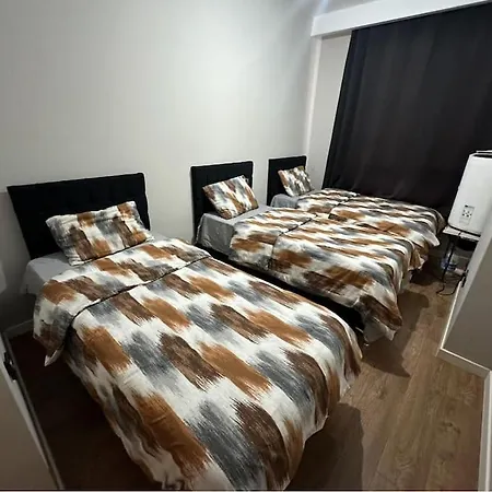 Apartment 33 Floor Cozy 2 Bedroom With Balcony Gym Pool