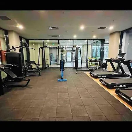 Apartment 33 Floor Cozy 2 Bedroom With Balcony Gym Pool *