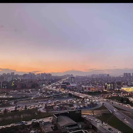 Apartment 33 Floor Cozy 2 Bedroom With Balcony Gym Pool Istanbul