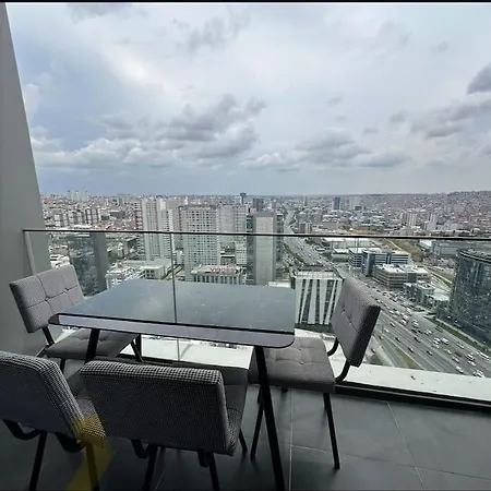 Apartment 33 Floor Cozy 2 Bedroom With Balcony Gym Pool Istanbul