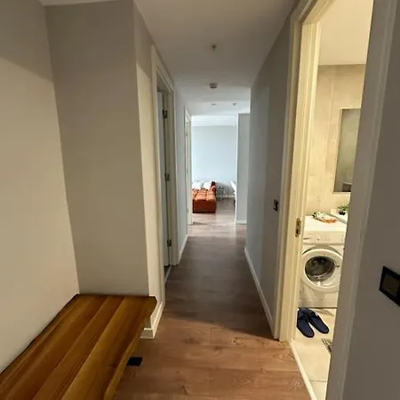 33 Floor Cozy 2 Bedroom With Balcony Gym Pool Istanbul