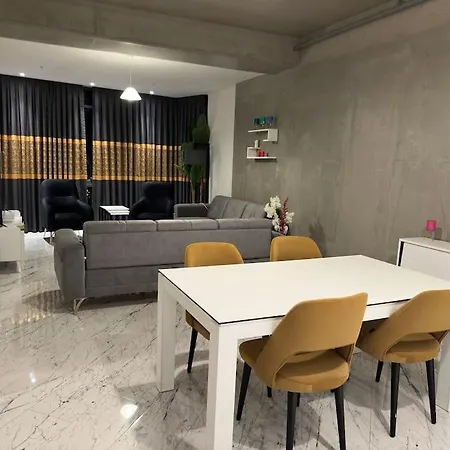 Luxury With Gym And Pool Floor40 Apartment