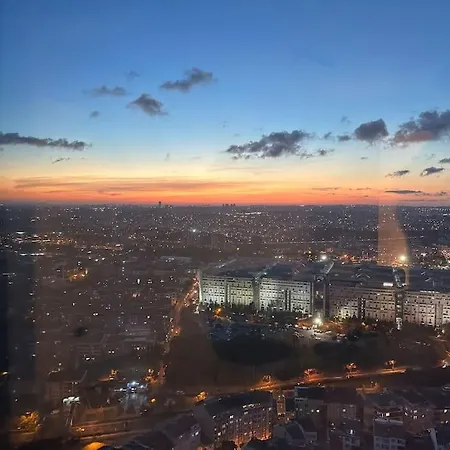 Lavish 40 Floor Skyviwe Ist