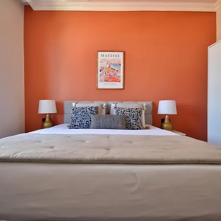 Apartment Cozy Renovated 3br Near Taksim- Santur D10 *