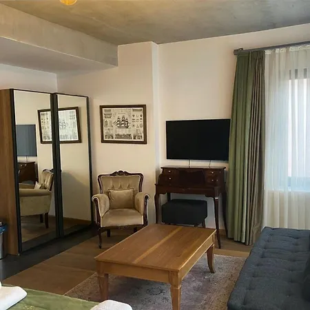 Hotel Aleksandr Pera