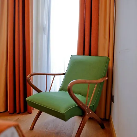 Aleksandr Pera Hotel 3*