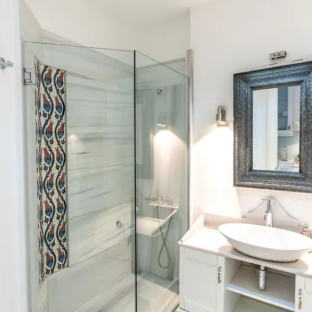 Cozy 1-bdr In Cihangir Neighborhood Istanbul