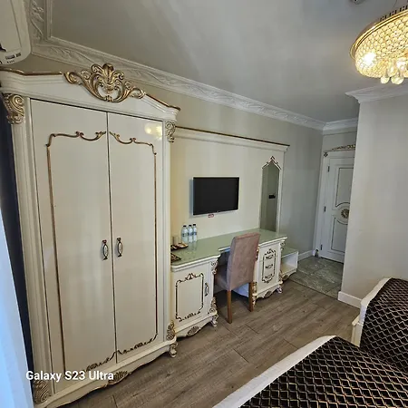 Town Отель 3*